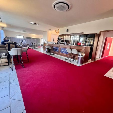 Holidays Homes Rome Golf Appartamenti Marco Simone Aeb エクステリア 写真